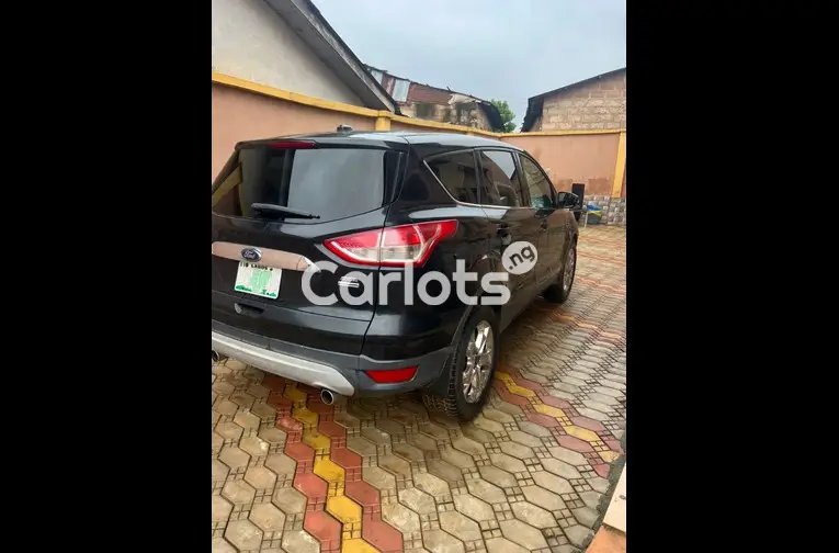 CLEAN 2014 FORD ESCAPE SEL FULL OPTION - 4/5