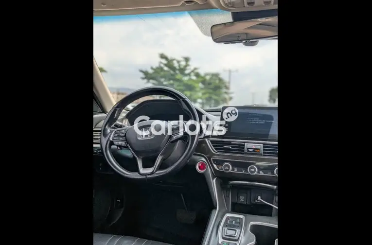 2019 HONDA ACCORD 2.0T - 2/5