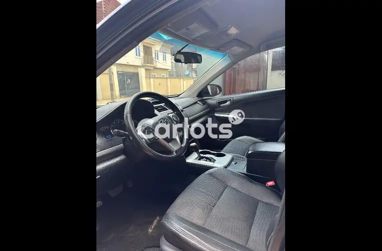 FOREIGN USED 2012 TOYOTA CAMRY SE ACCIDENT FREE - 2/5