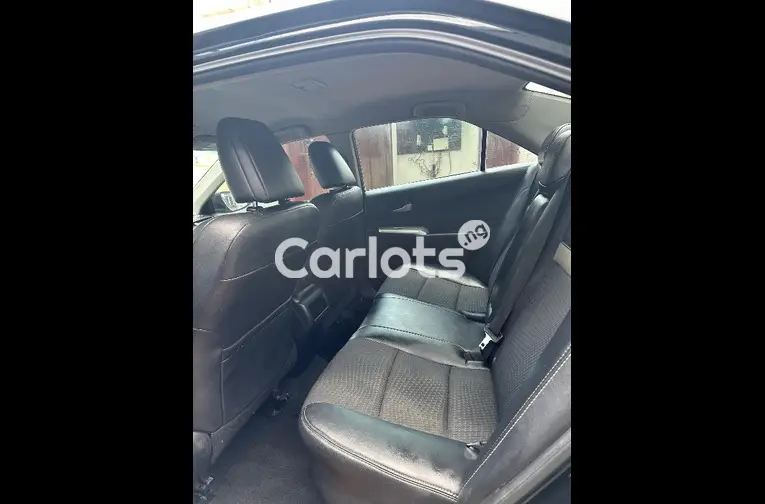 FOREIGN USED 2012 TOYOTA CAMRY SE ACCIDENT FREE - 3/5