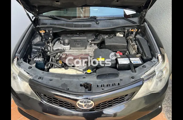 FOREIGN USED 2012 TOYOTA CAMRY SE ACCIDENT FREE - 4/5