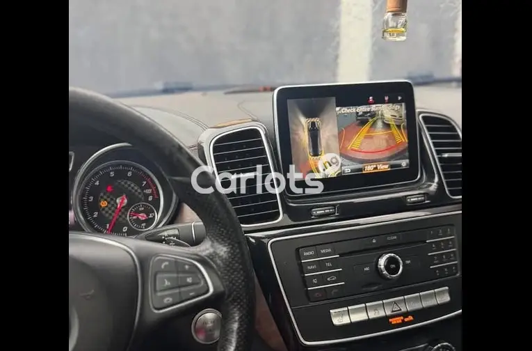 CLEAN 2017 GLE450  FULLY KITTED TO GLE63S - 2/5