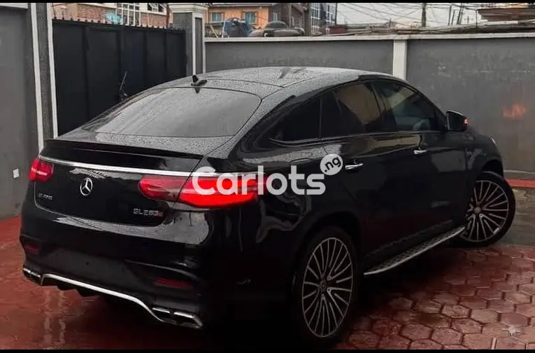 CLEAN 2017 GLE450  FULLY KITTED TO GLE63S - 4/5