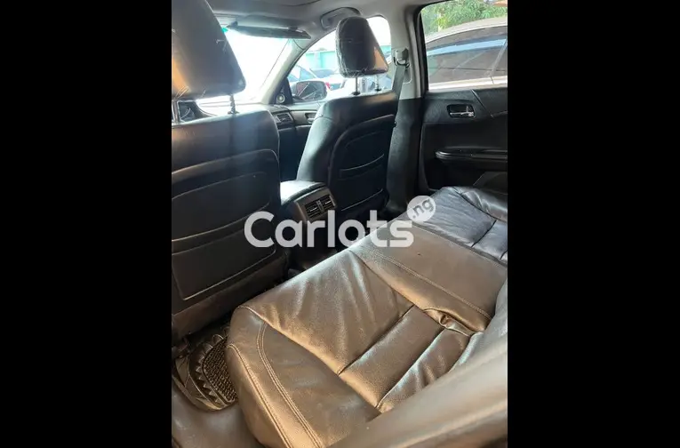 2016 UPGRADED KEYLESS HONDA ACCORD - 4/5