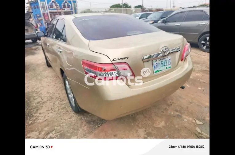 2010 TOYOTA CAMRY - 4/5