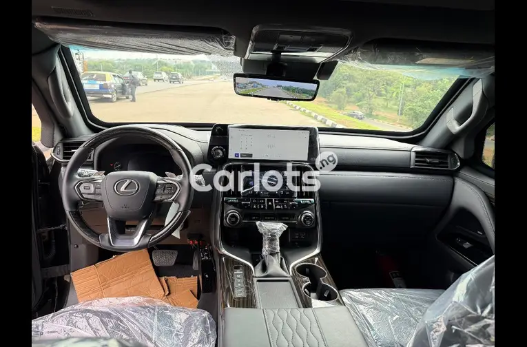 BRAND NEW 2024 BULLETPROOF LEXUS LX600 VIP EDITION - 2/5