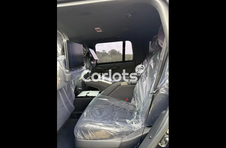 BRAND NEW 2024 BULLETPROOF LEXUS LX600 VIP EDITION - 3/5