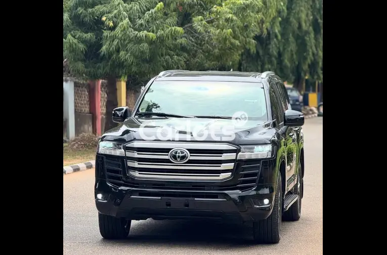 2023 TOYOTA LAND CRUISER VX.R