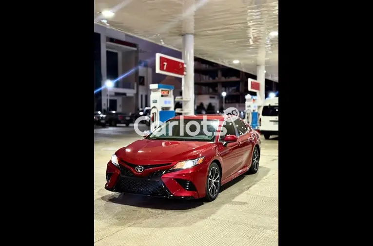FOREIGN USED 2020 TOYOTA CAMRY SE