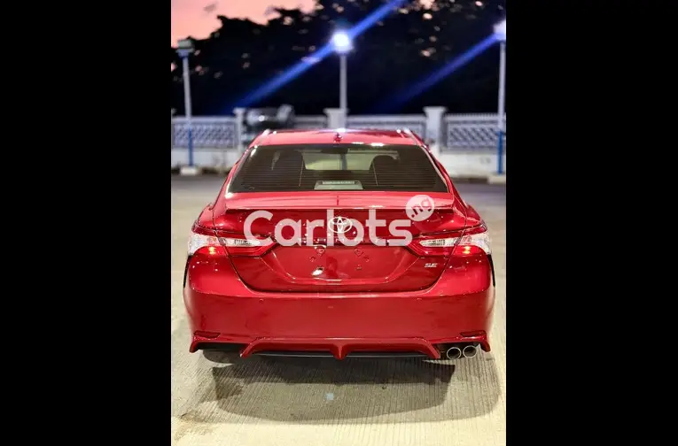 FOREIGN USED 2020 TOYOTA CAMRY SE - 5/5