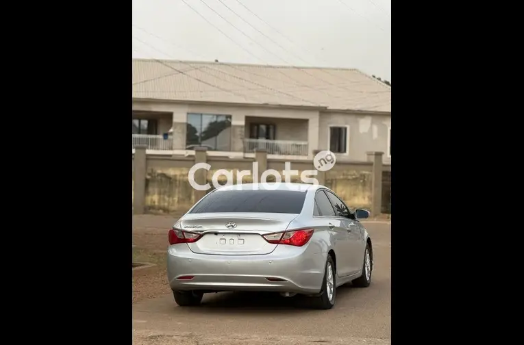 2012 HYUNDAI SONATA - 4/5