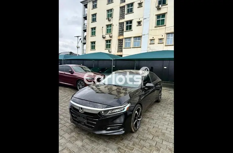 2018 HONDA ACCORD