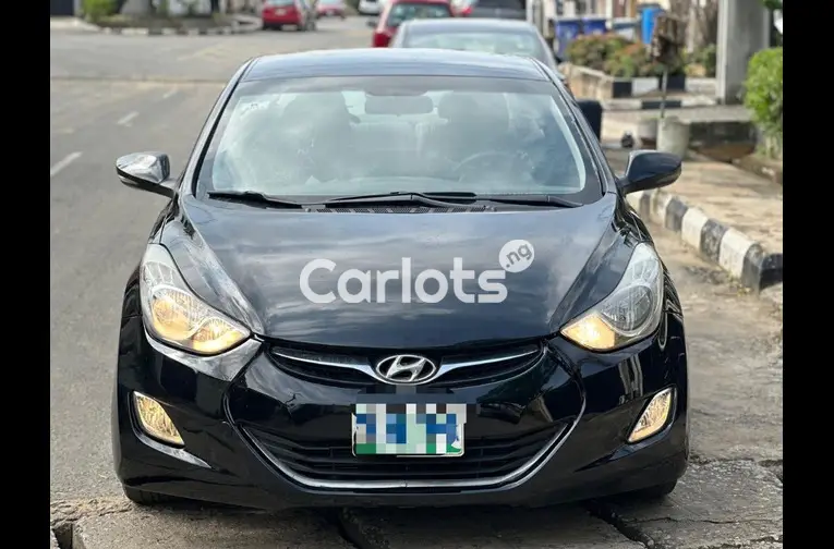 CLEAN 2014 HYUNDAI ELANTRA