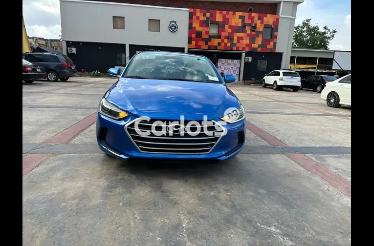 FOREIGN USED 2017 HYUNDAI ELANTRA SE