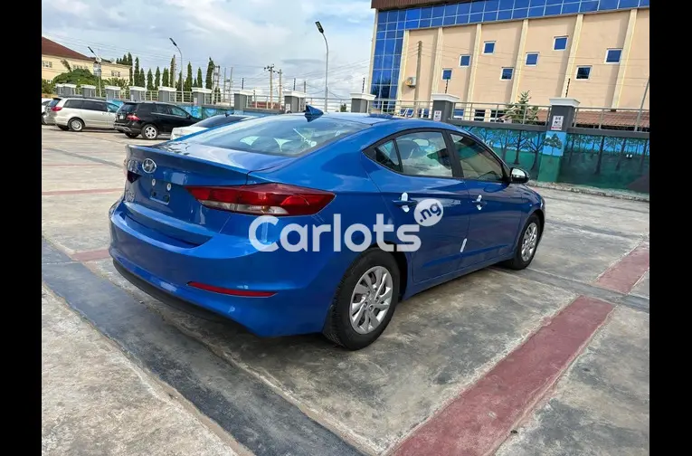 FOREIGN USED 2017 HYUNDAI ELANTRA SE - 5/5