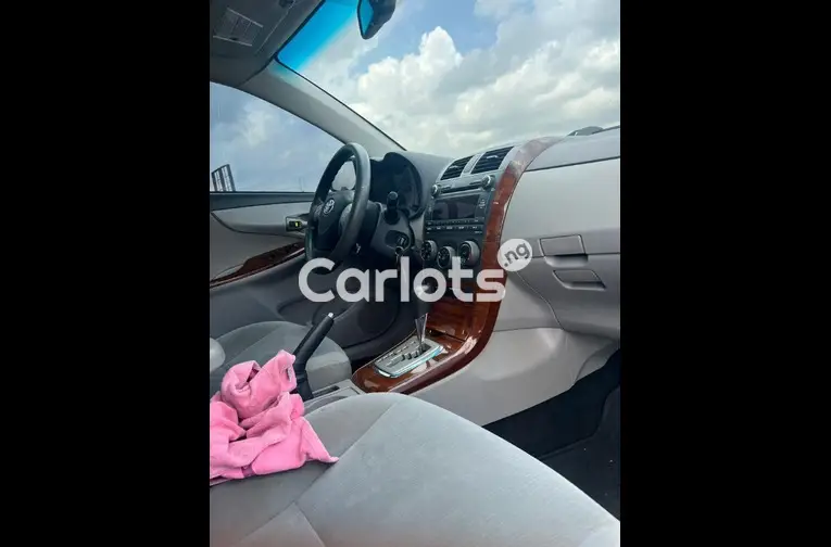 2012 TOYOTA COROLLA - 2/5