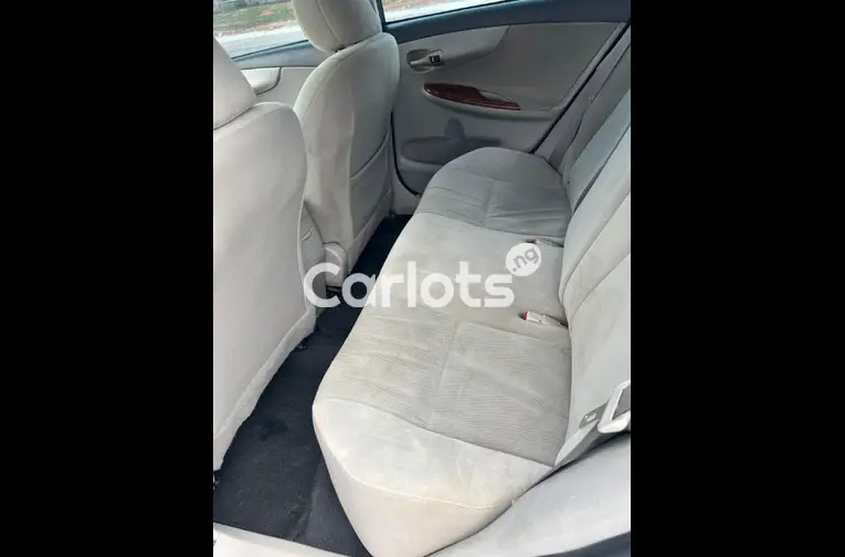 2012 TOYOTA COROLLA - 4/5