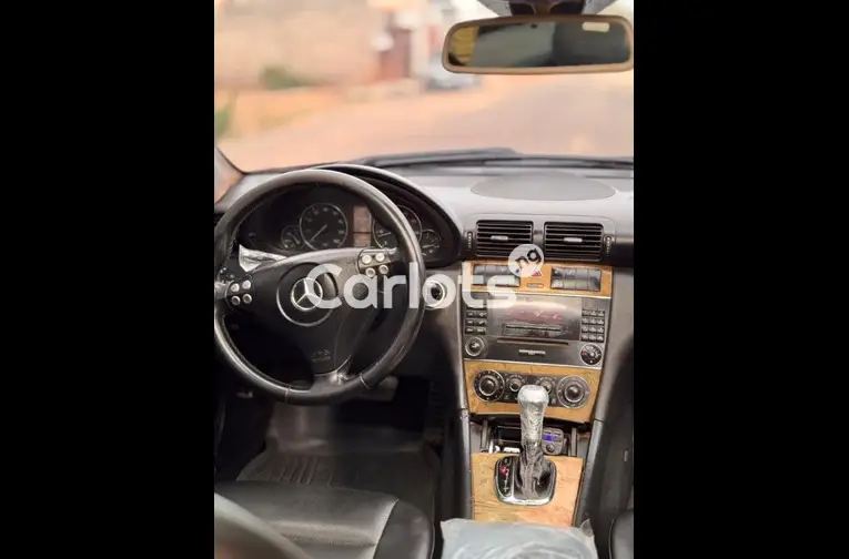 2007 MERCEDES BENZ C230 - 2/4