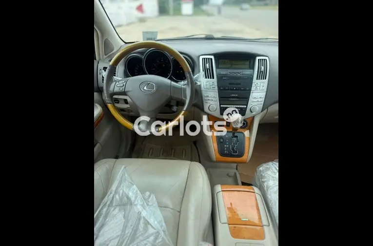 FOREIGN USED 2006 LEXUS RX330 - 3/5