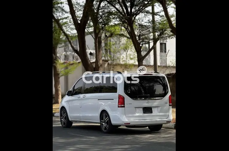 2017 MERCEDES BENZ VIANO LUXURY VIP EDITION - 5/5