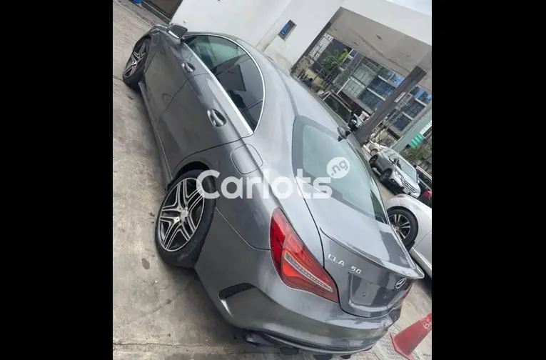 2015 MERCEDES BENZ CLA250 - 4/5
