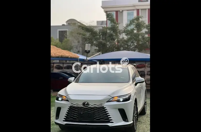 FOREIGN USED 2024 LEXUS RX350 - 2/5