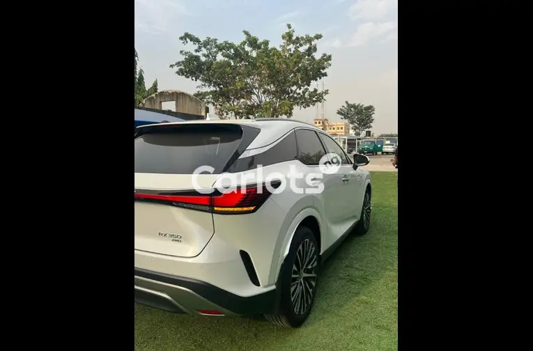 FOREIGN USED 2024 LEXUS RX350 - 5/5