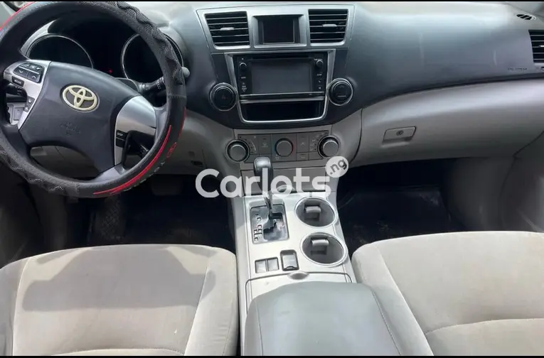 2013 TOYOTA HIGHLANDER - 3/5