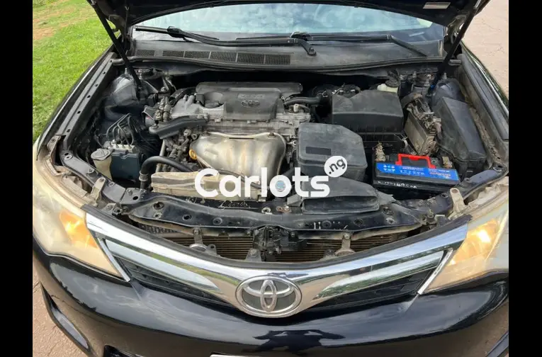 Used TOYOTA CAMRY 2013 - 4/5