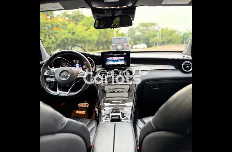FOREIGN USED 2019 MERCEDES BENZ GLC63s - 2/5