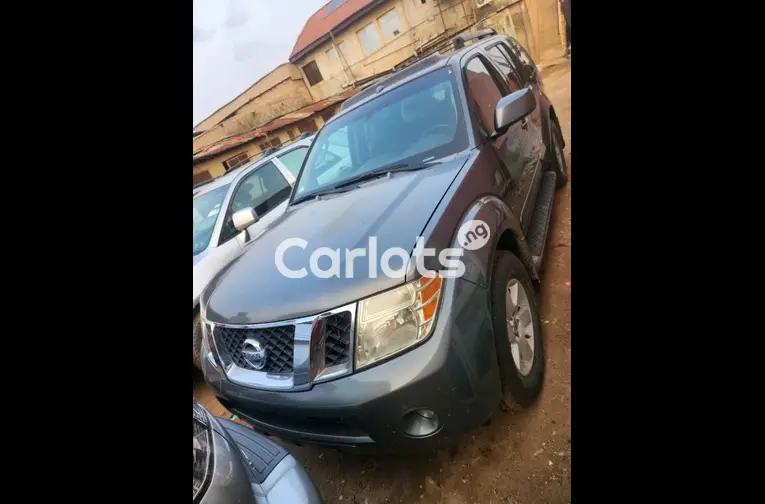 1YEAR REGISTERED 2008 NISSAN PATHFINDER SE
