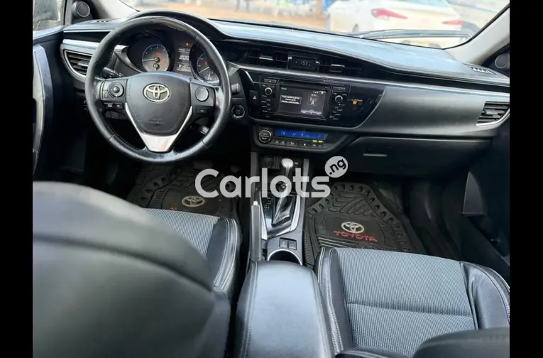 2018 UPGRADED TOYOTA COROLLA S - 3/5