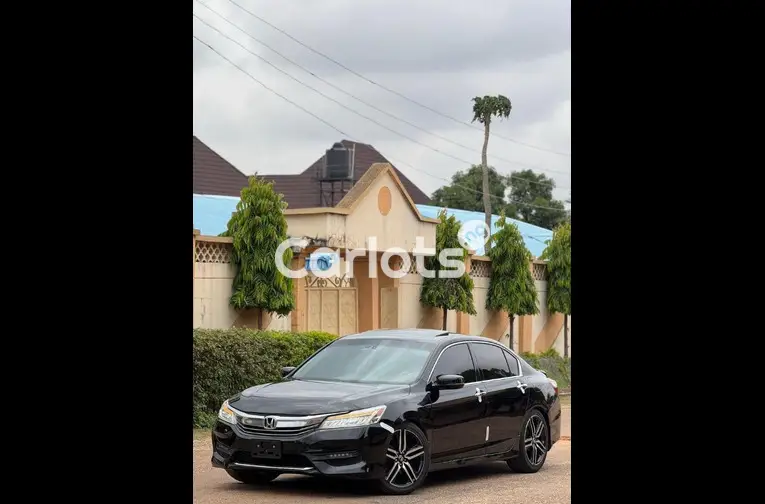 2017 HONDA ACCORD V6 TOURING FULL OPTION