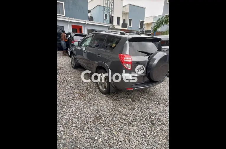 FOREIGN USED 2010 TOYOTA RAV4 4WD 4PLUGS - 4/5