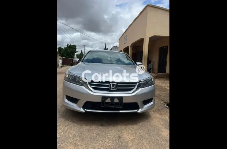 FOREIGN USED 2013 HONDA ACCORD - 1/5