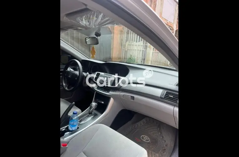 FOREIGN USED 2013 HONDA ACCORD - 3/5