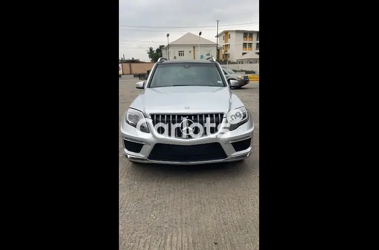 2012 MERCEDEZ BENZ GLK350