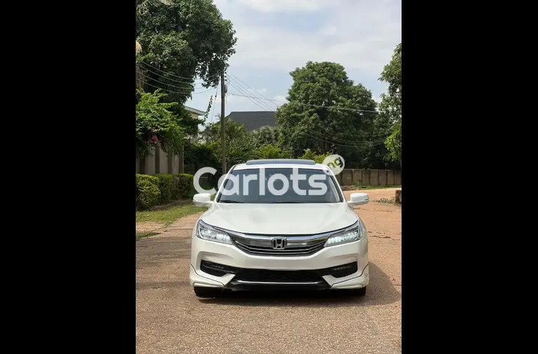 2016 KEYLESS HONDA ACCORD SPORT FULL OPTION - 2/5