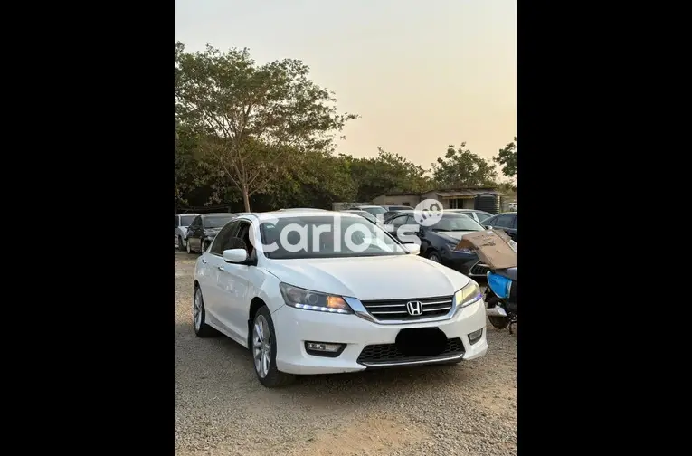 2013 HONDA ACCORD SPORT