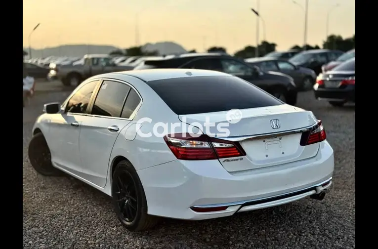 FOREIGN USED 2016 HONDA ACCORD FULL OPTION - 5/5