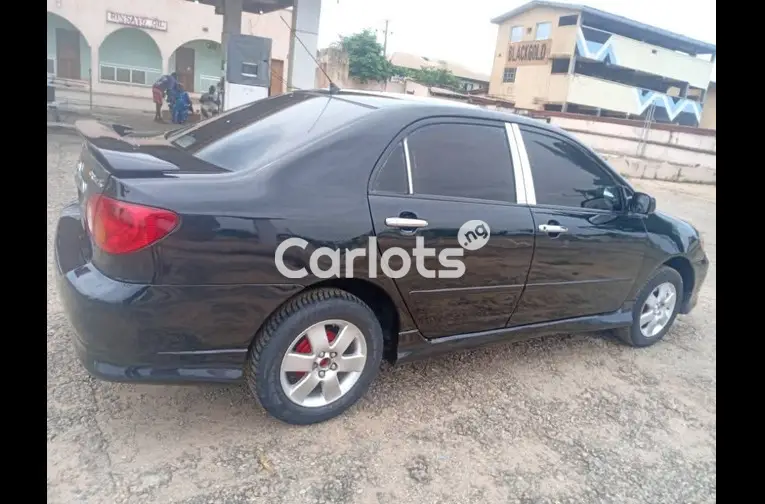 2004 Toyota corolla sport - 3/5