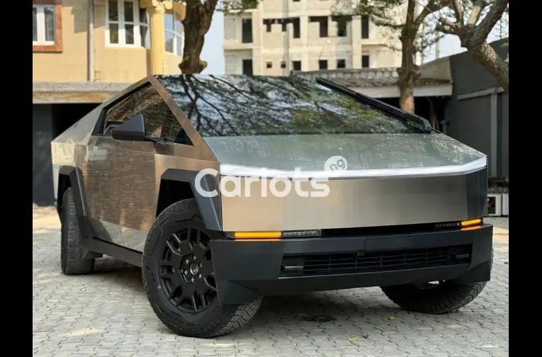 BRAND NEW 2024 TESLA CYBERTRUCK - 1/5