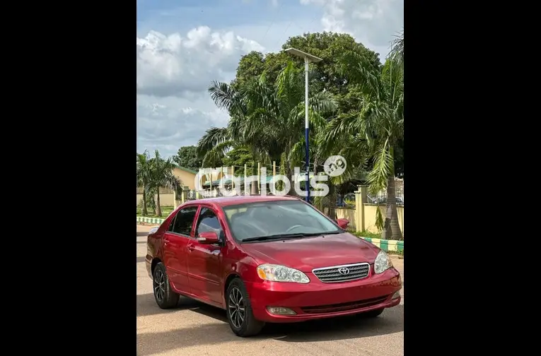 2005 TOYOTA COROLLA - 2/5