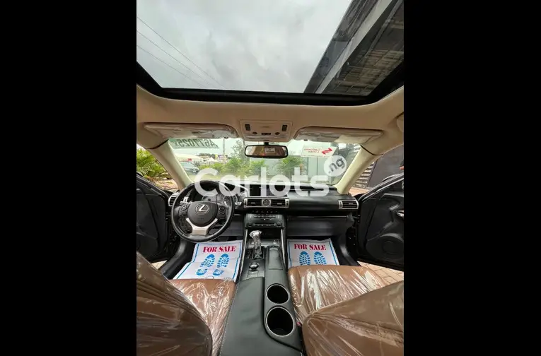 FOREIGN USED 2014 LEXUS IS250 FULL OPTION - 2/5
