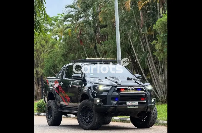 2023 TOYOTA HILUX ADVENTURE OFF-ROAD - 1/5