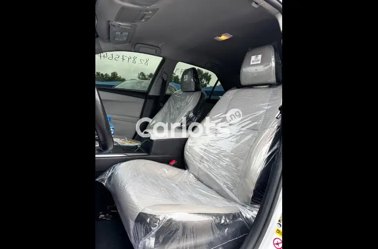 2016 TOYOTA CAMRY - 3/4