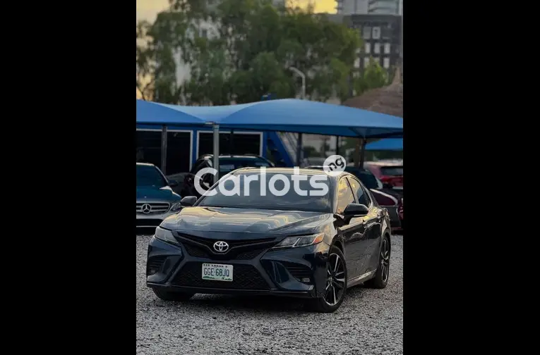 2019 TOYOTA CAMRY