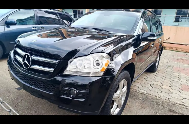 FULLY ARMORED B6 BULLETPROOF MERCEDES BENZ GL450