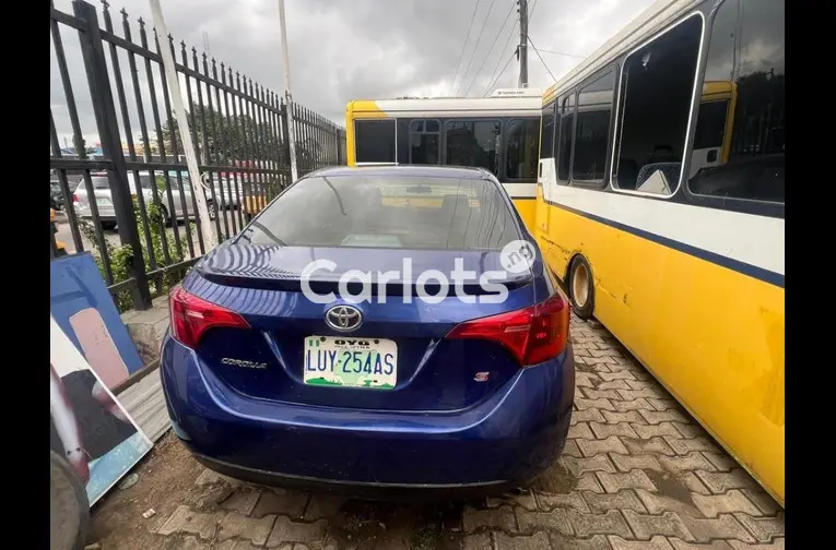 PRE-OWNED 2015⬆️2017 TOYOTA COROLLA SPORT - 5/5