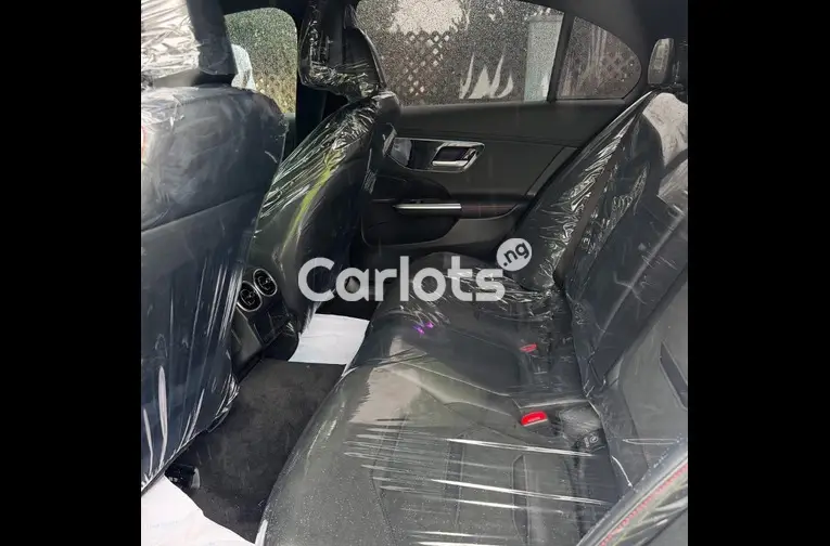 FOREIGN USED 2024 MERCEDES BENZ C43 AMG - 3/5